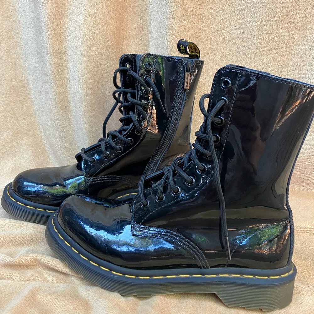 Adorable shiny Doc Martian’s!